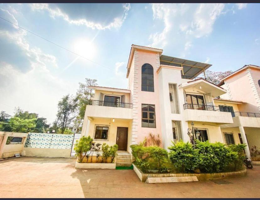 The Perfect Stays 3Bhk Dwisteria Ac Villa Lonavala Eksteriør billede